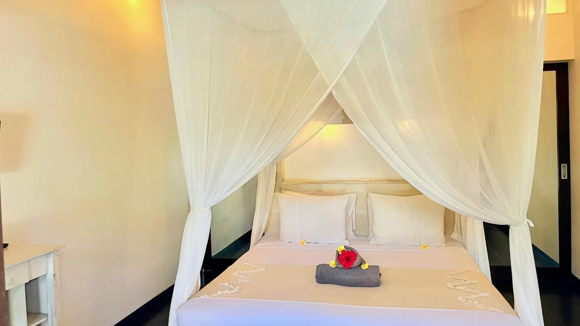 Pearl Boutique Hotel Adult Only Legian 4*,  Indonesia